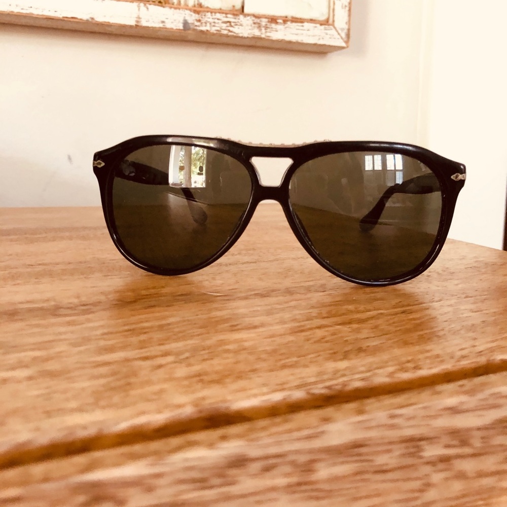 Persol Sunglasses Like New - Picture 1 of 6